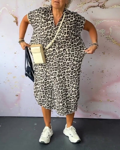 Short Sleeve Dress with V-Neck and Leopard Pattern