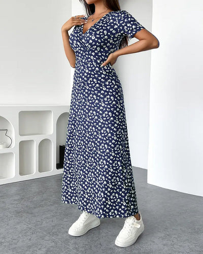 Elegant Dress with a Patterned Design